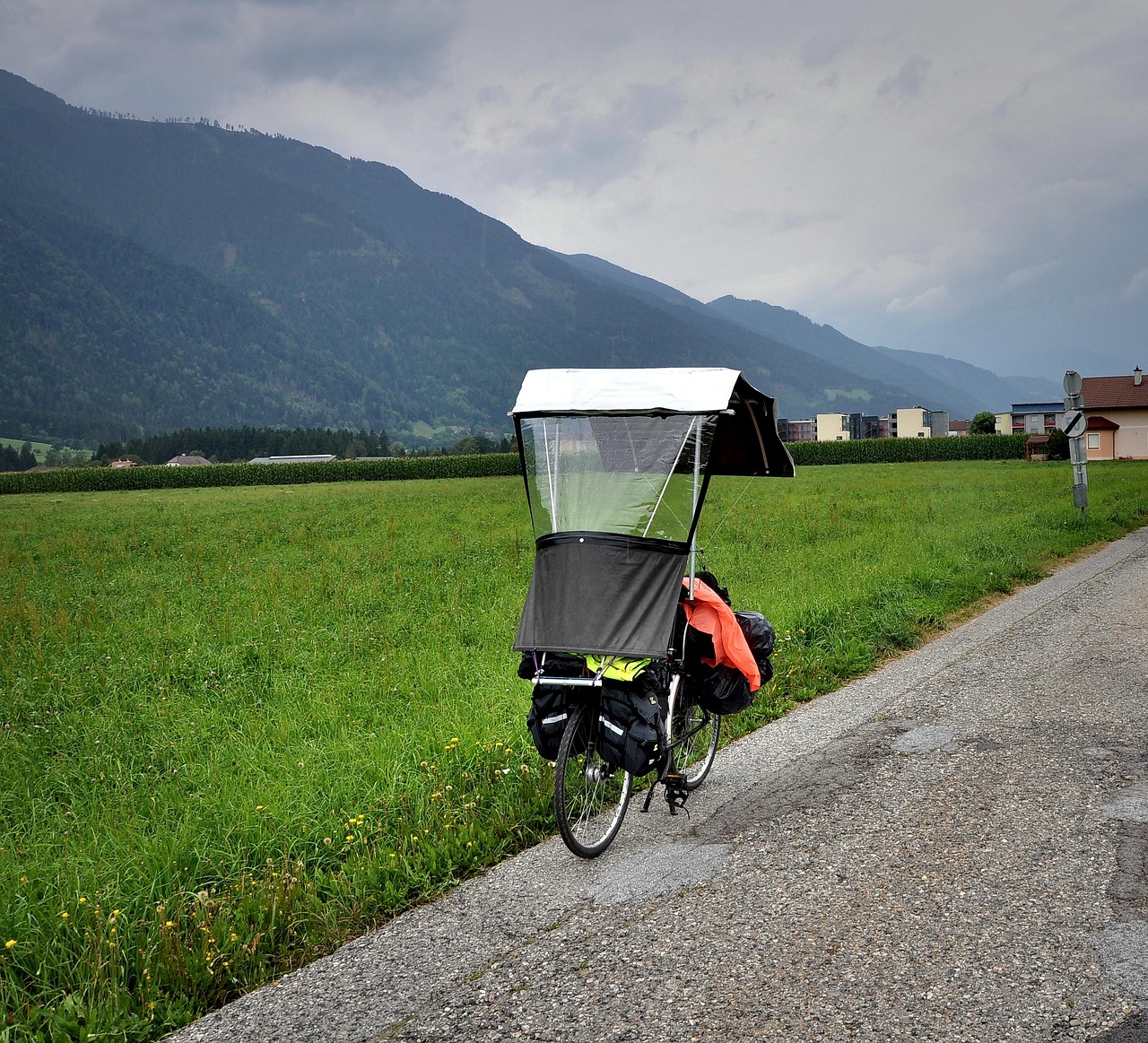 心藝電動車2016最新款，無界之旅的探索之旅